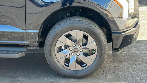 Antimatter Blue Metallic 2025 Ford F-150 Lightning Flash