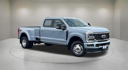 Glacier Gray Metallic Tri-Coat 2026 Ford F-350 Platinum