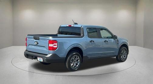 Azure Gray Metallic Tri-Coat 2026 Ford Maverick XLT