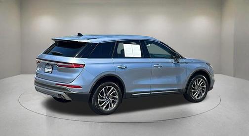 Elite Blue Metallic Clearcoat 2022 Lincoln Corsair Standard