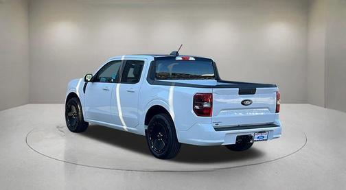 2025 Ford Maverick Lobo Standard