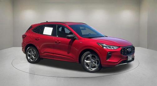 Rapid Red Metallic Tinted Clearcoat 2024 Ford Escape ST-Line