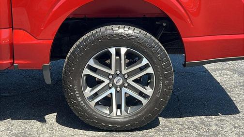Hot Pepper Red Metallic Tinted Clearcoat 2023 Ford F-150 XL
