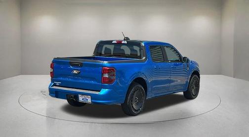 2025 Ford Maverick Lobo Standard