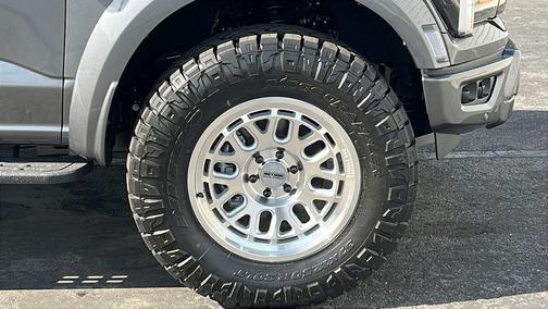 Carbonized Gray Metallic 2025 Ford F-150 Raptor
