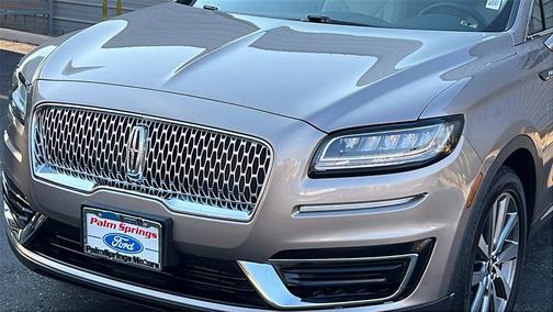 2019 Lincoln Nautilus Select