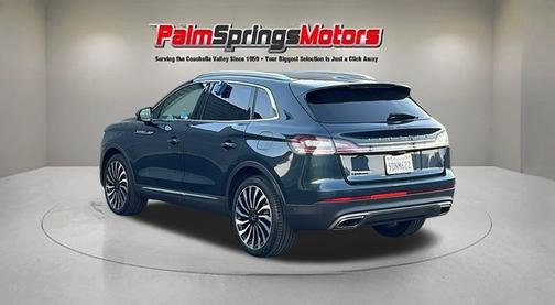 2022 Lincoln Nautilus Black Label