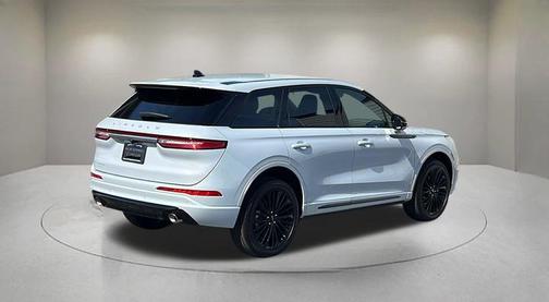 2025 Lincoln Corsair Reserve