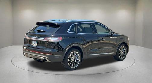 Infinite Black Metallic Clearcoat 2023 Lincoln Nautilus Reserve