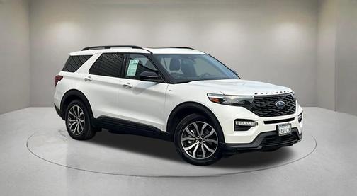 2022 Ford Explorer ST-Line