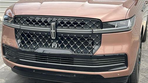 Sunrise Copper Metallic Pearlcoat 2025 Lincoln Navigator Black Label