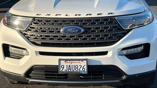 Star White Metallic Tri-Coat 2023 Ford Explorer XLT
