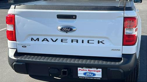 Oxford White 2022 Ford Maverick Lariat