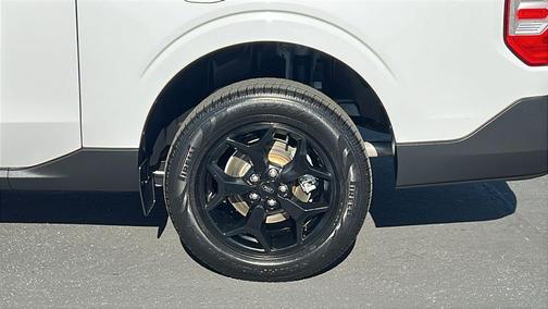 Oxford White 2022 Ford Maverick Lariat
