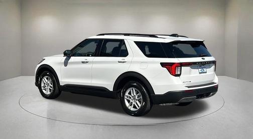 Star White Metallic Tri-Coat 2026 Ford Explorer Active w/200A Pkg