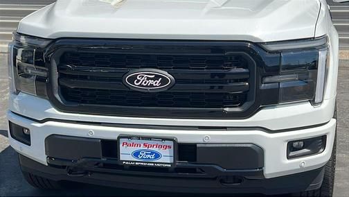 Star White Metallic Tri-Coat 2026 Ford F-150 Lariat
