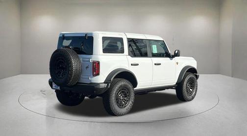 Oxford White 2026 Ford Bronco Badlands