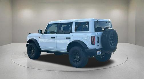 Oxford White 2026 Ford Bronco Badlands