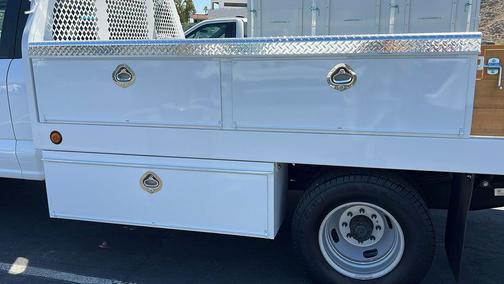 Oxford White 2024 Ford F-350 XL