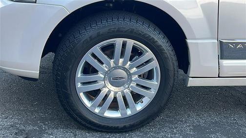 2010 Lincoln Navigator Base