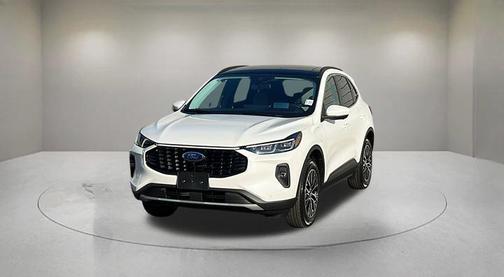 2025 Ford Escape PHEV SE