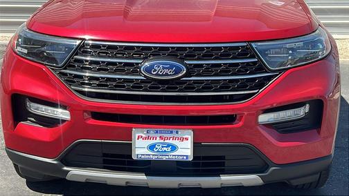 Rapid Red Metallic Tinted Clearcoat 2023 Ford Explorer XLT