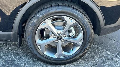 Agate Black Metallic 2025 Ford Escape ST-Line