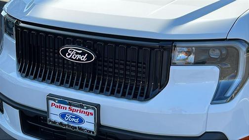 Oxford White 2025 Ford Maverick Lobo Standard