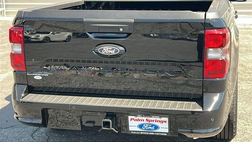 Shadow Black 2026 Ford Maverick Lobo Standard