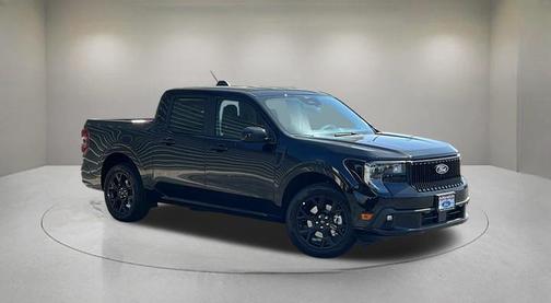 Shadow Black 2026 Ford Maverick Lobo Standard