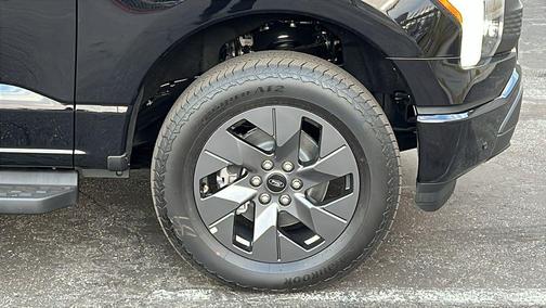 Agate Black Metallic 2025 Ford F-150 Lightning Flash