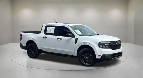Oxford White 2024 Ford Maverick XLT