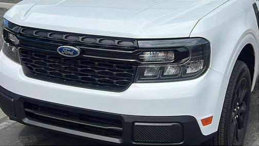 Oxford White 2024 Ford Maverick XLT