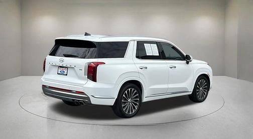 Hyper White 2023 Hyundai PALISADE Calligraphy