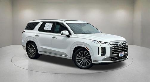 Hyper White 2023 Hyundai PALISADE Calligraphy