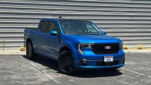 2025 Ford Maverick Lobo Standard