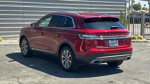 2019 Lincoln Nautilus Select
