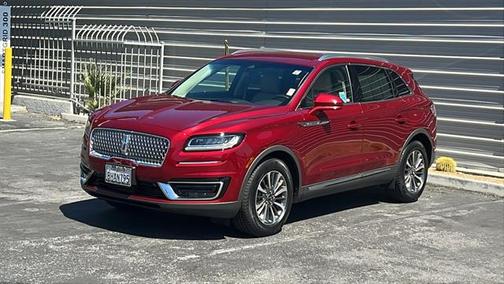 2019 Lincoln Nautilus Select