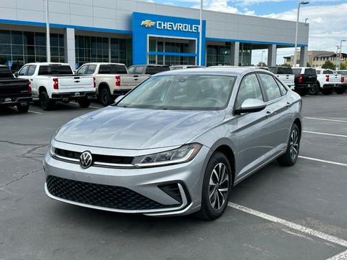 Deep Black Pearl 2025 Volkswagen Jetta S