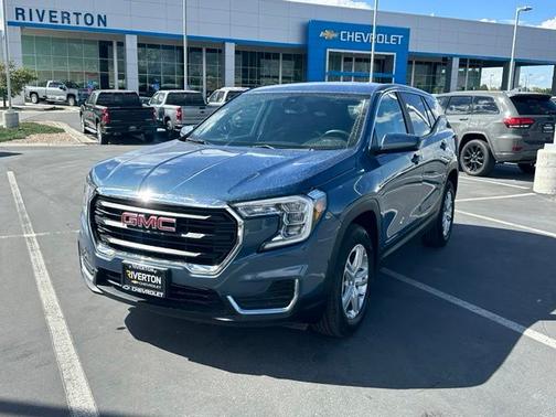 Downpour Metallic 2024 GMC Terrain SLE
