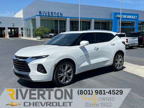 Iridescent Pearl Tricoat 2020 Chevrolet Blazer Premier
