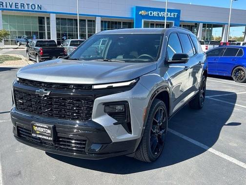 Sterling Gray Metallic 2026 Chevrolet Traverse RS