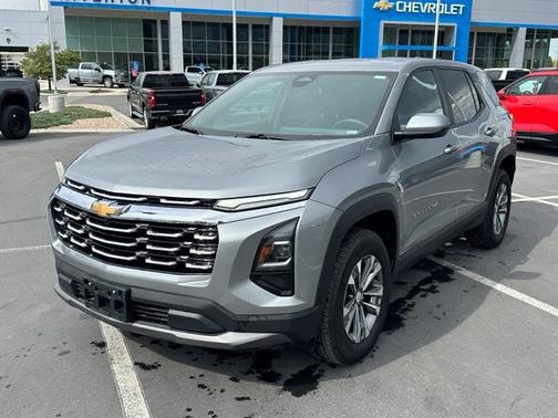 Sterling Gray Metallic 2026 Chevrolet Equinox LT