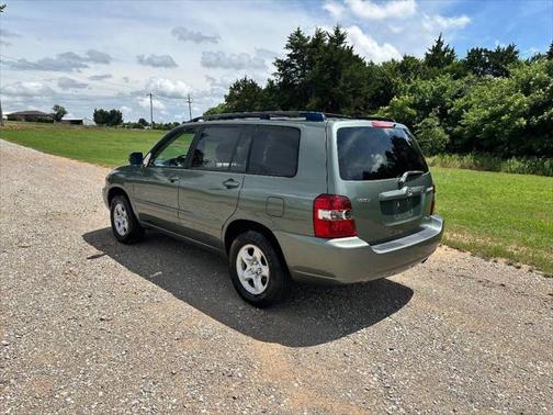 2005 Toyota Highlander Base