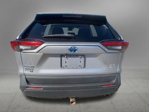 Silver Sky Metallic 2020 Toyota RAV4 Hybrid XLE