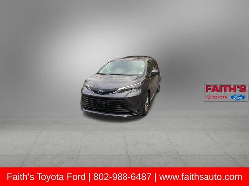 2025 Toyota Sienna XLE