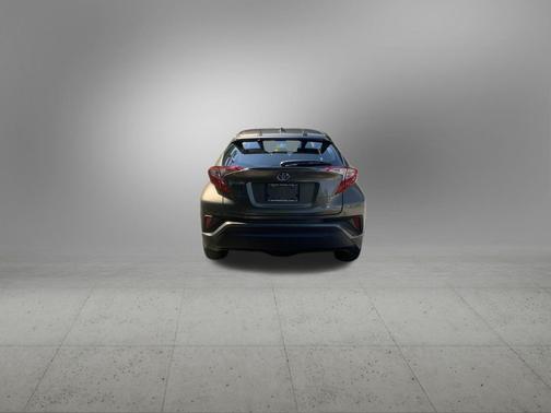 2021 Toyota C-HR LE