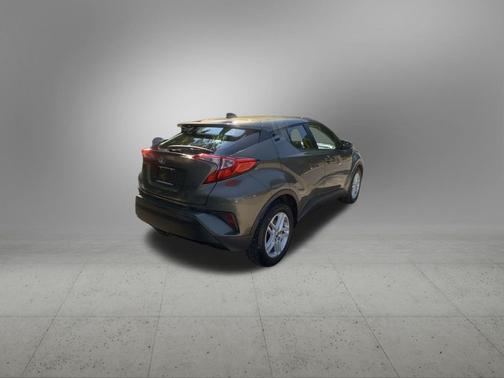 2021 Toyota C-HR LE