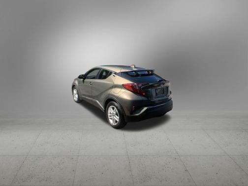 2021 Toyota C-HR LE