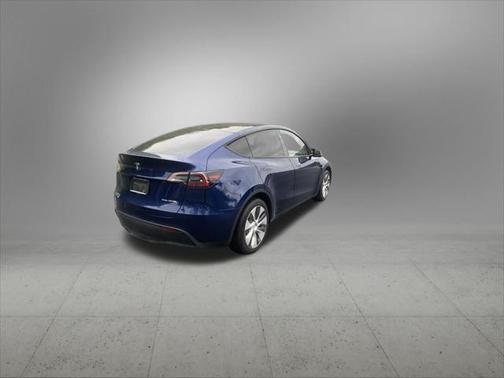 2024 Tesla Model Y Long Range Dual Motor All-Wheel Drive